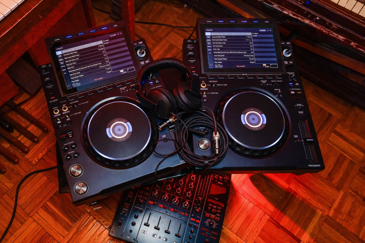 Apple Music llega a la cabina DJ con el CDJ-3000X | Pulsar Mix Radio FM Apple Music llega a la cabina DJ con el CDJ-3000X