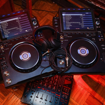 Apple Music llega a la cabina DJ con el CDJ-3000X