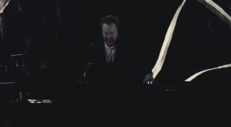 Forever Mine une R&B y house en Chicago 2026