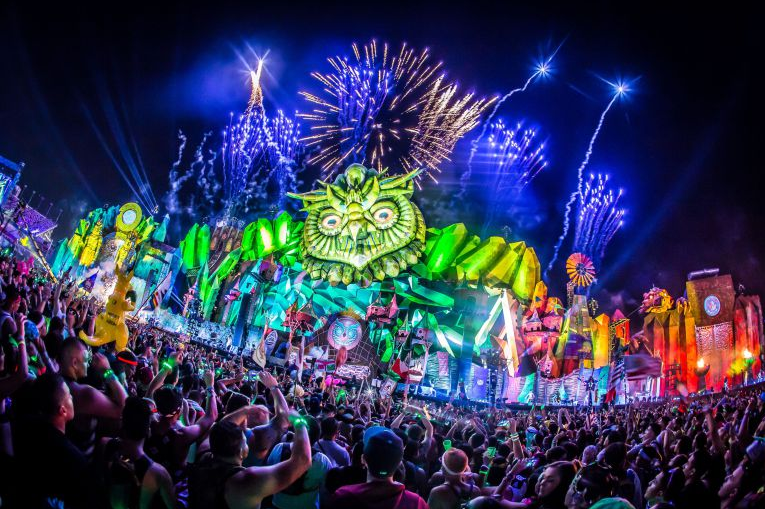 Night Owl el símbolo que observa a EDC desde la noche