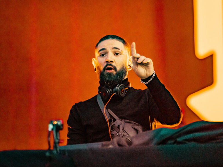 Skrillex lanza Kora y vuelve a romper las reglas