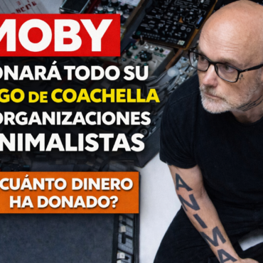 Moby portrait with studio equipment background and bold Spanish headlines about donating Coachella earnings to animal charities.