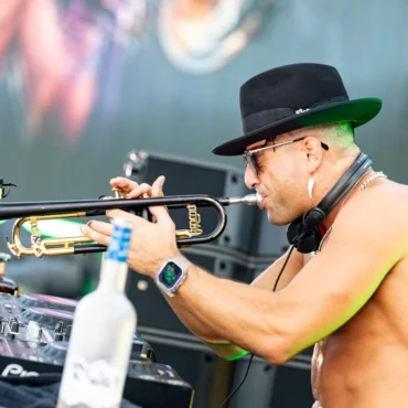 Timmy Trumpet lanza Not A Place con Oaks