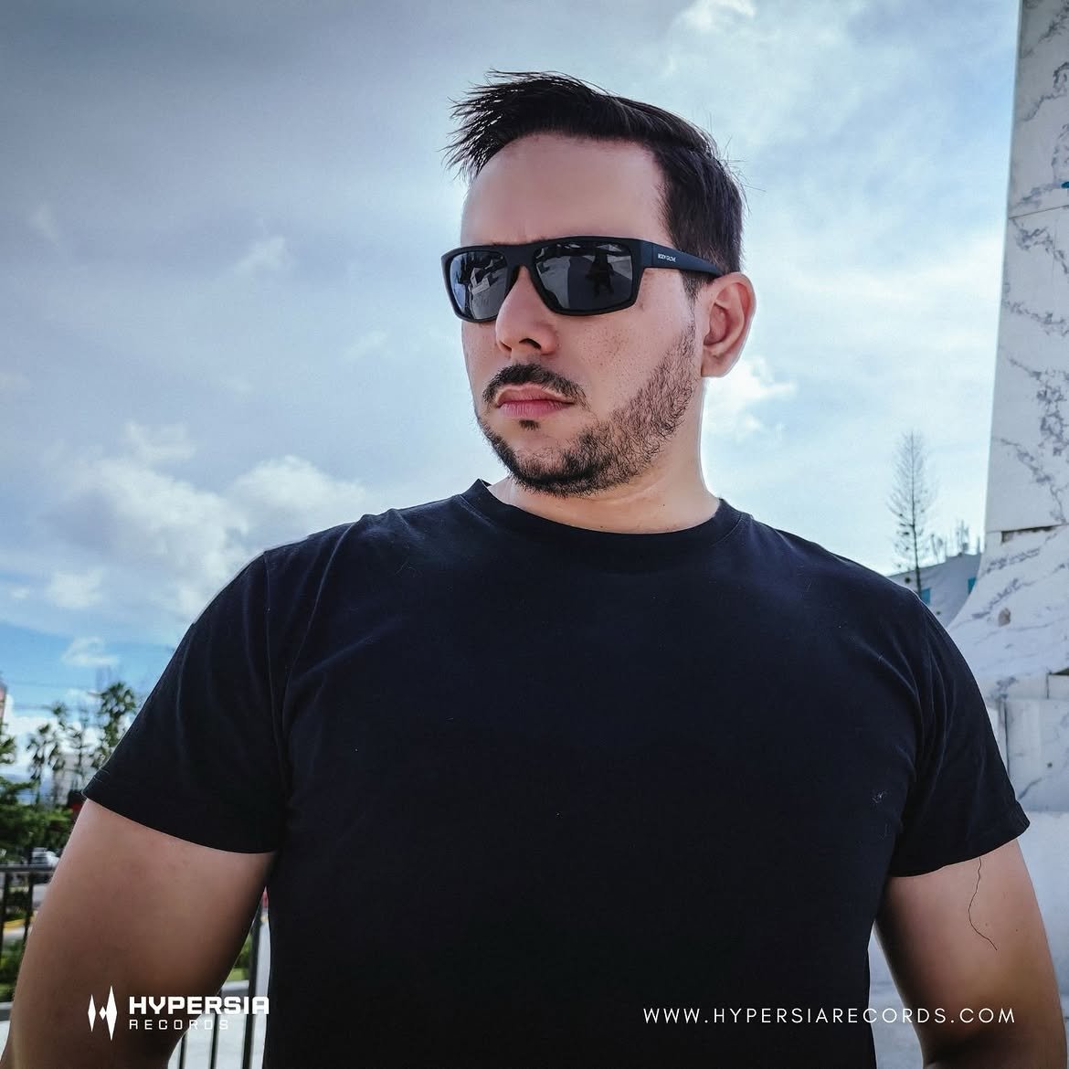 Javy X debuta en Hypersia Records con Panta Rhei
