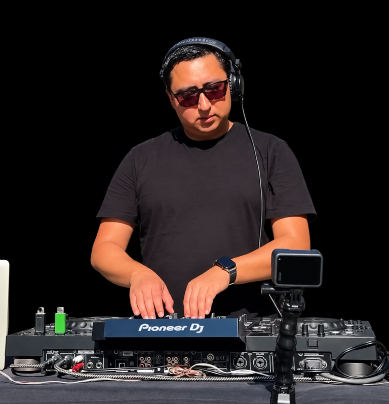 3e686441-8810-4e81-bd0f-a1069c30125d | Pulsar Mix Radio FM